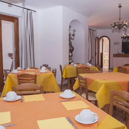 Hotel Polito 2*