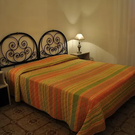 Polito Hotel Serrara Fontana