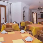מלון Polito 2*